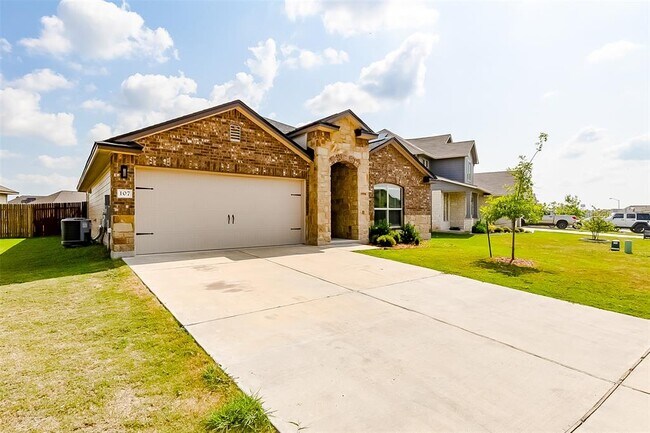 Building Photo - 107 Reagor Dr