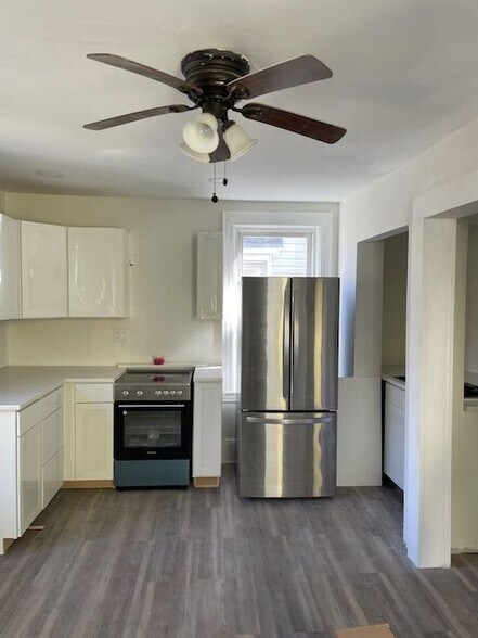 Building Photo - 40-39 Gleane Street, Unit 2