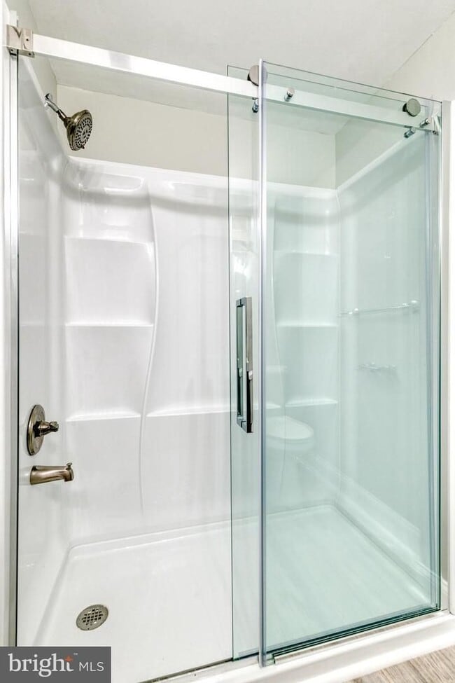 Building Photo - 2 Bed/2 Bath Patio Level Condo in Otterbei...