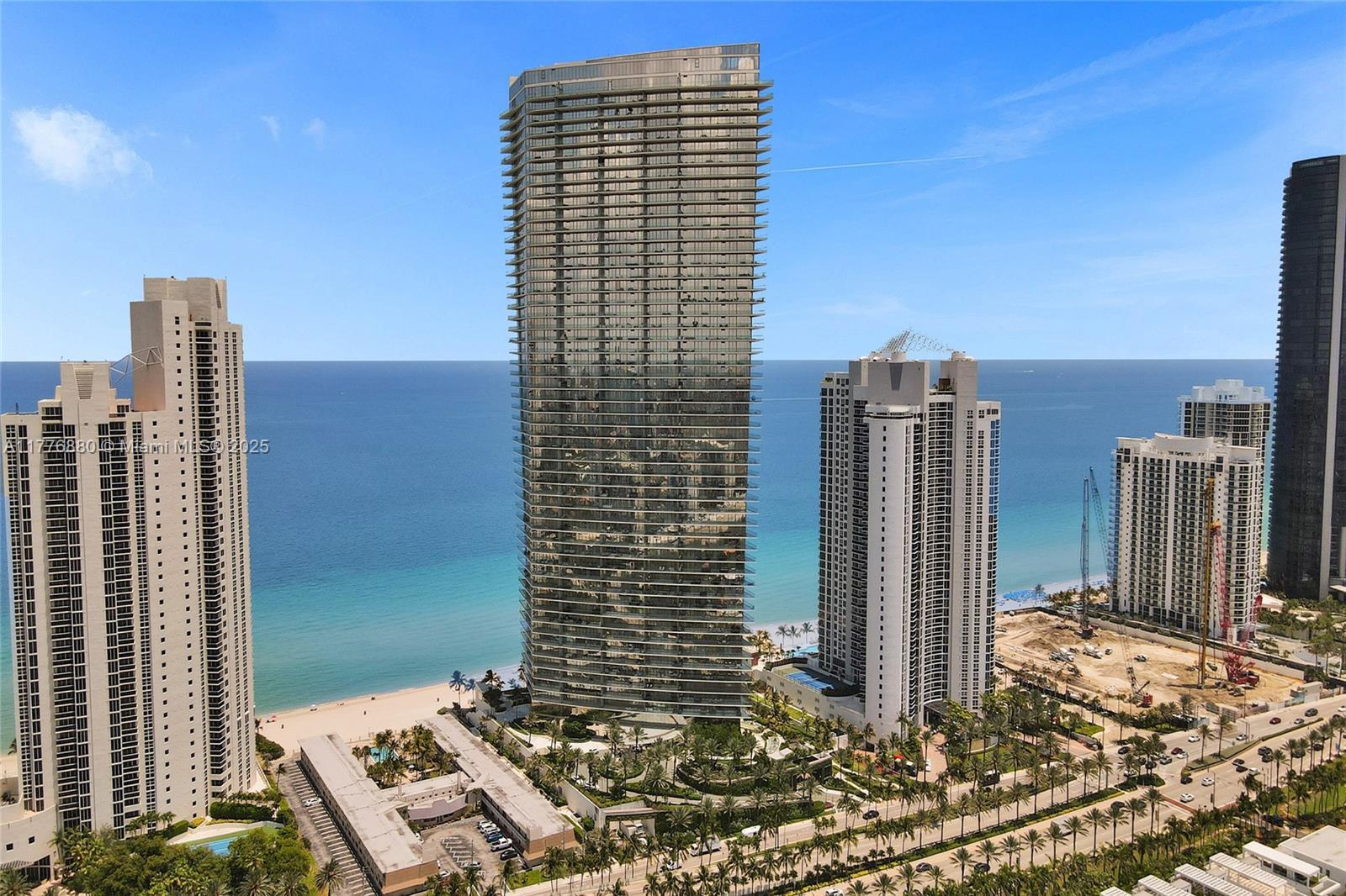 Building Photo - 18975 Collins Ave