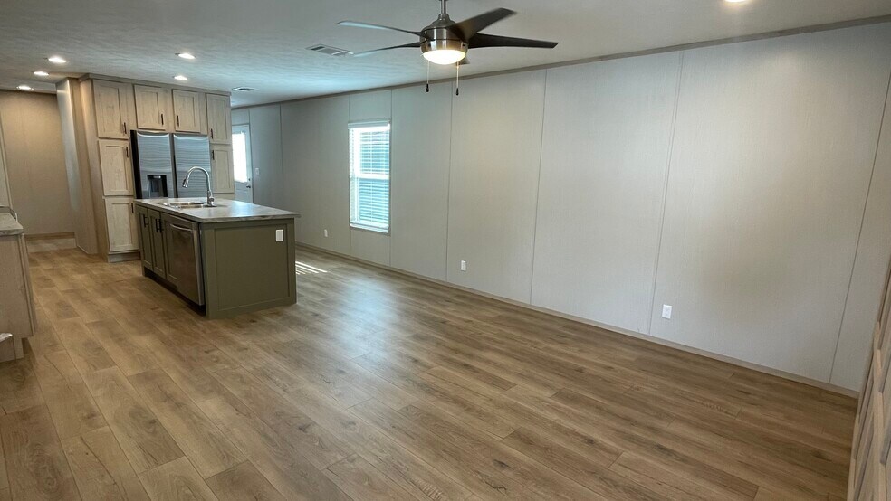 Floor plan - 1192 Village St