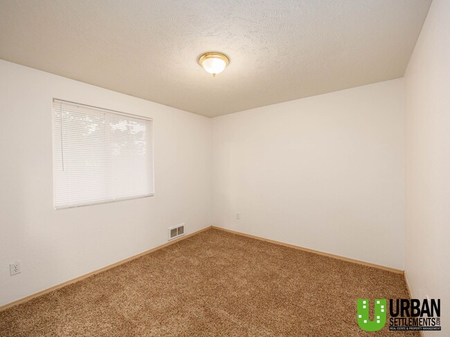 Building Photo - 15313 E Mission Ave