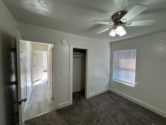 Building Photo - COZY CLASSIC HOME WITH FRESH UPDATES AND BUILT-INS