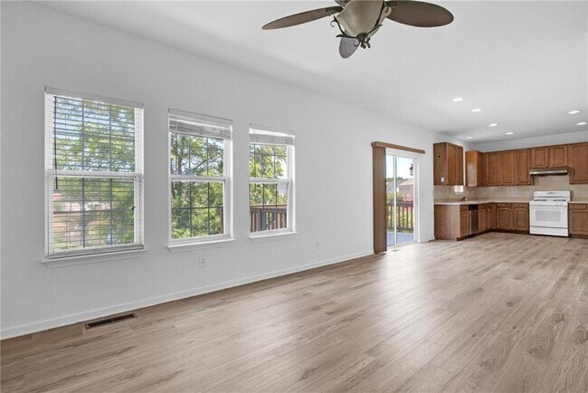 Building Photo - 1471 Leisure Lake Ln