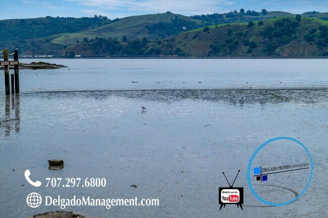 Building Photo - Waterfront Newly remodeled Benicia home