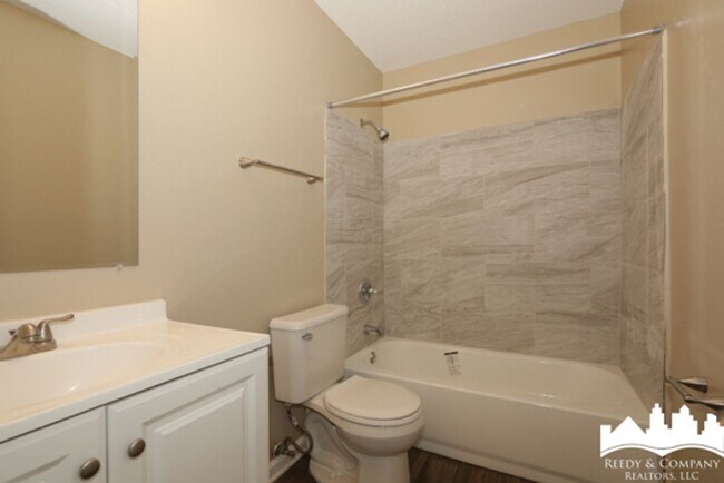 Building Photo - 4278 Mikewood Cove