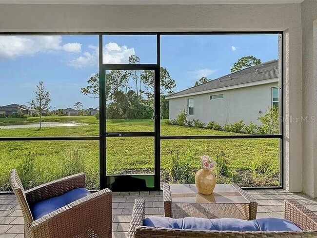 Building Photo - 10896 Pinot Dr