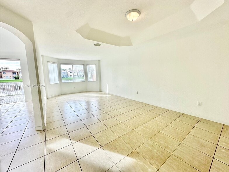 Building Photo - 11522 NW 69th Ter