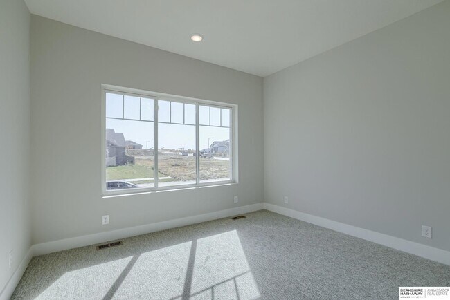 Building Photo - 21144 Jessie Ave