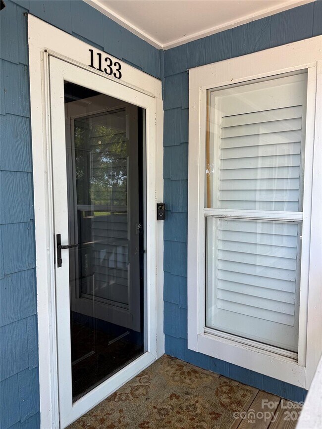 Building Photo - 1133 Torrence Cir