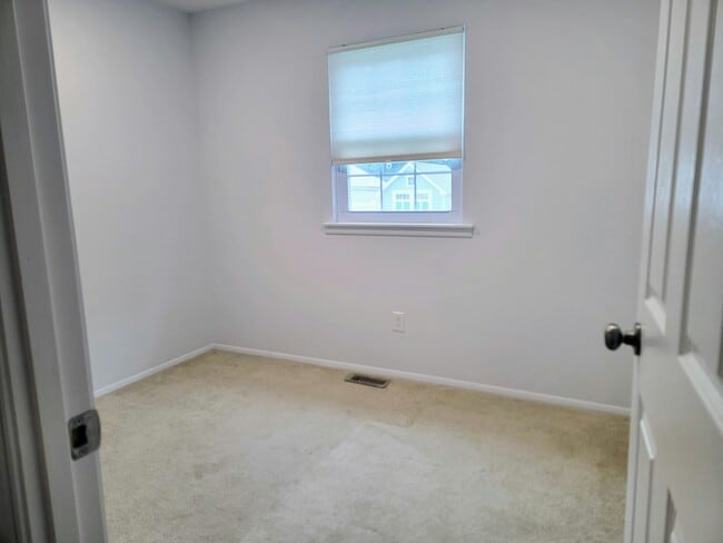 Building Photo - 707 Douglass Ave