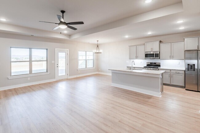 Building Photo - 6030 Margie Collins Dr SE
