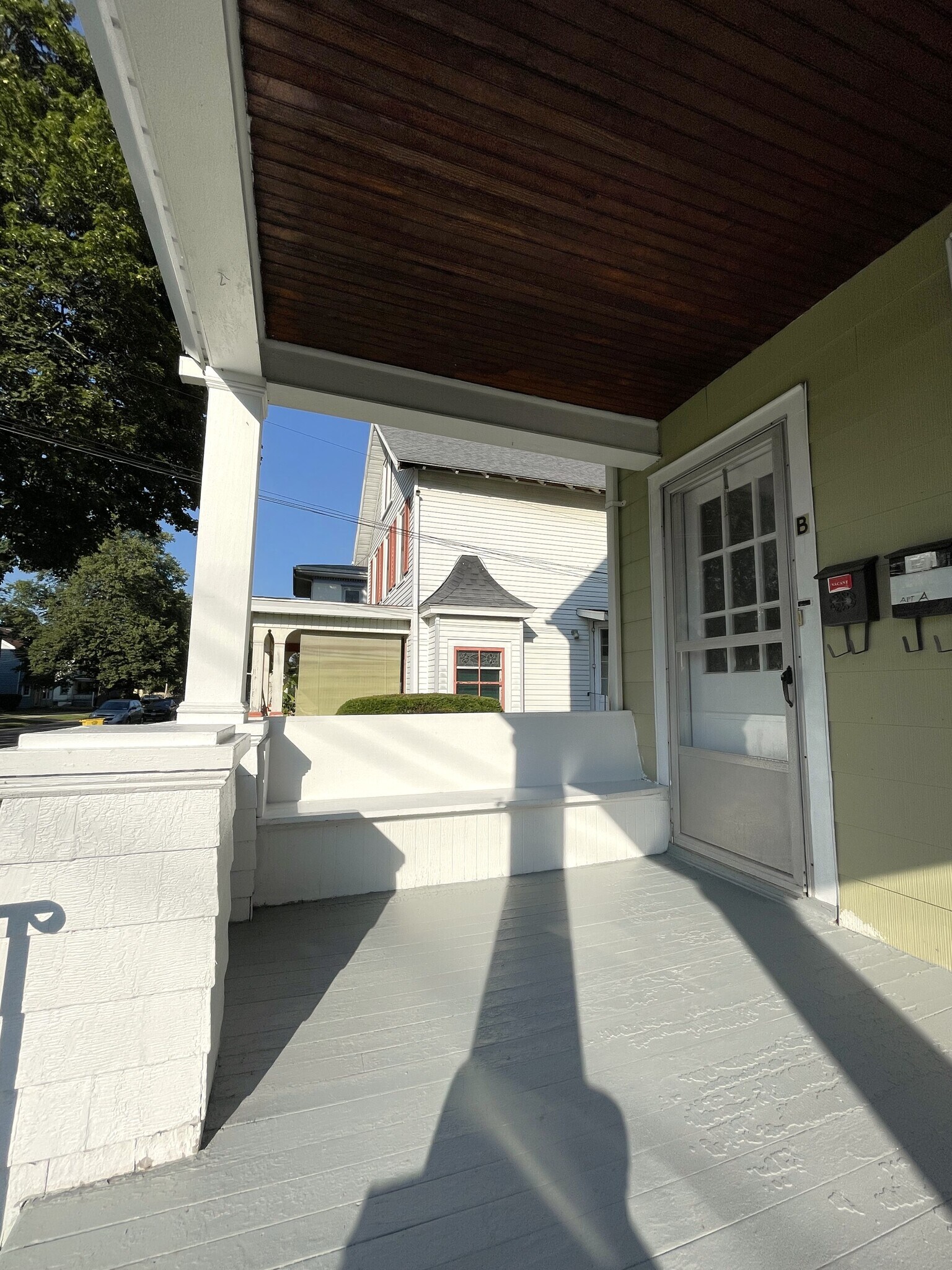 533 W. Gray Street Front Porch - 533 W Gray St