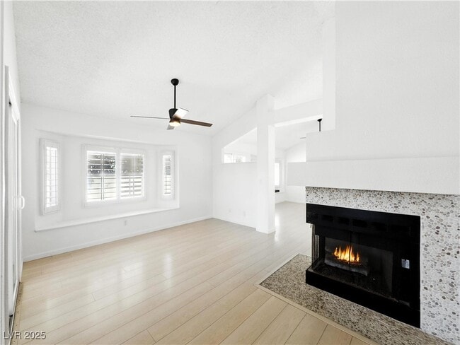 Building Photo - 2513 Aberdeen Ln