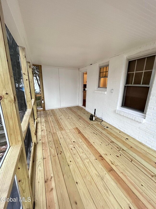 Building Photo - 21 Fordham Ct