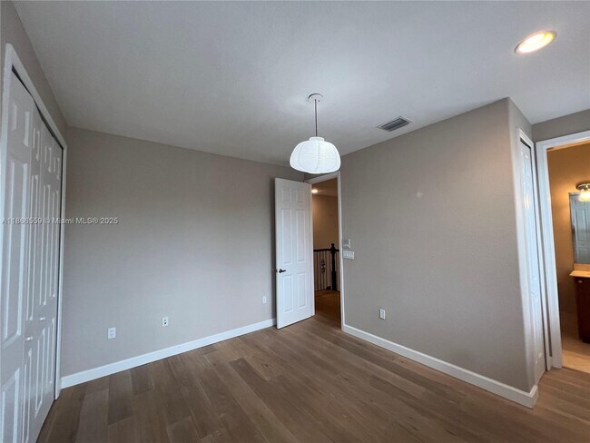 Building Photo - 7961 SW 195th Terrace