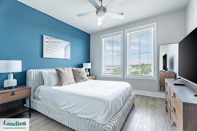 Building Photo - 300 E Broad St