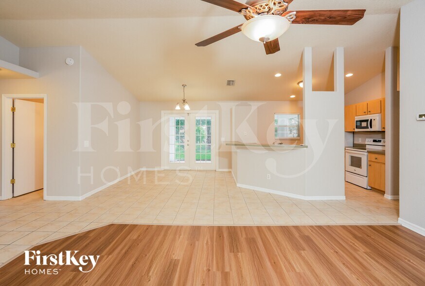 Building Photo - 1347 Russellville St