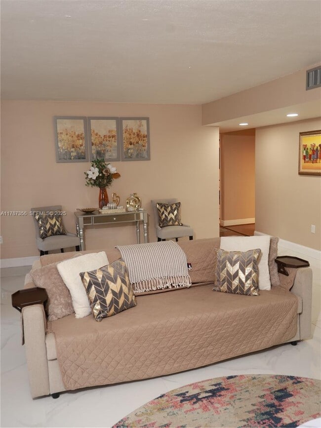 Building Photo - 5550 NW 44th St