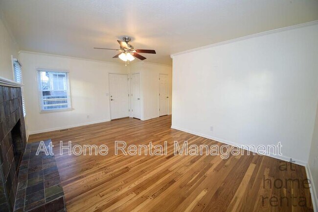 Building Photo - 1740 S Yorktown Ave