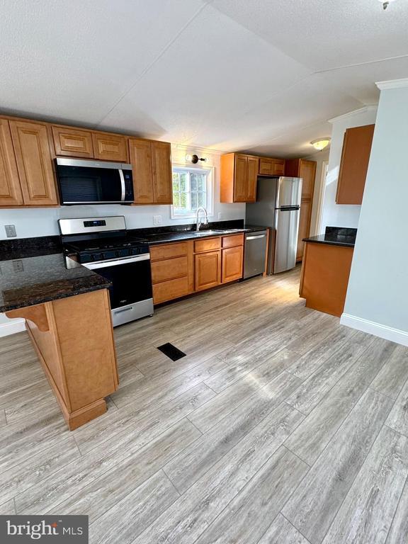 Building Photo - 1616 N Main St