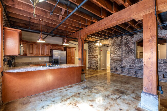 Building Photo - 126 McCammon Ave