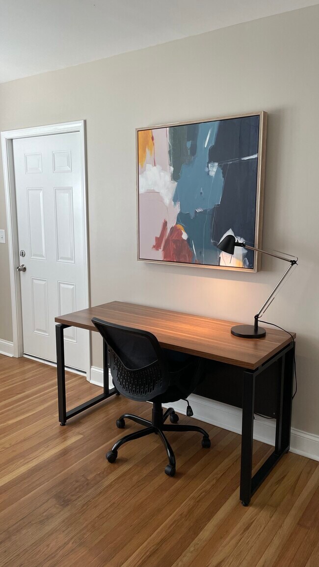 Building Photo - 1439 Clairmont Rd