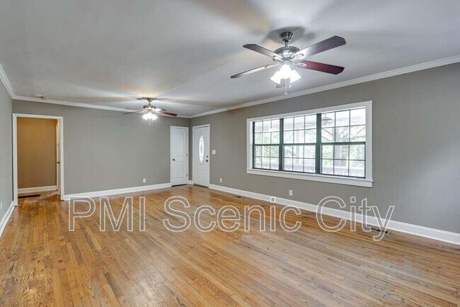 Building Photo - 4717 Beverly Kay Dr