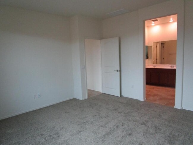 Building Photo - 14226 E Adeline Drive