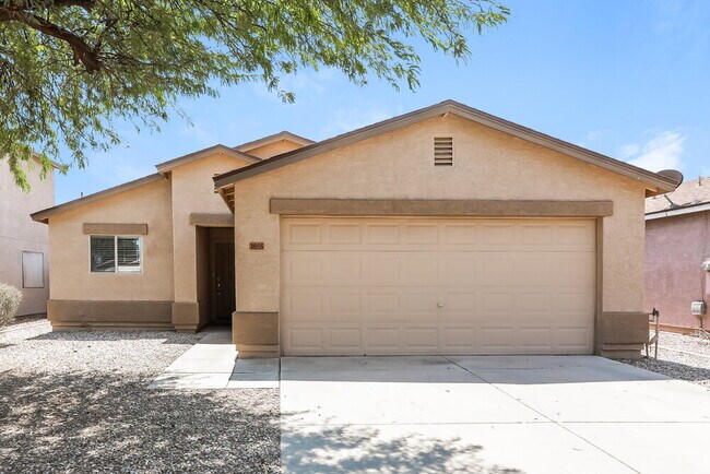 Primary Photo - 1055 E Denim Trail