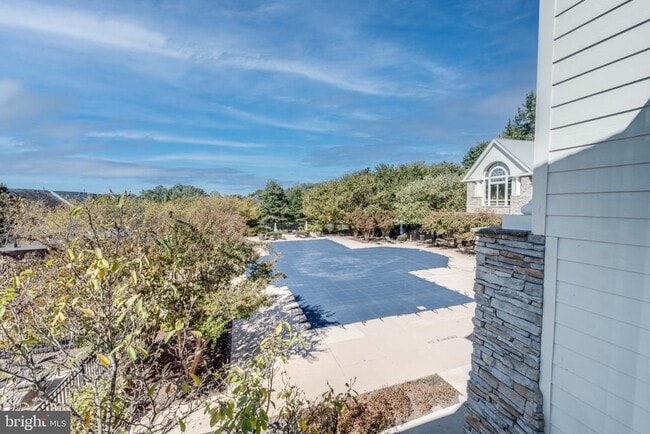 Building Photo - 15972 Canada Goose Loop