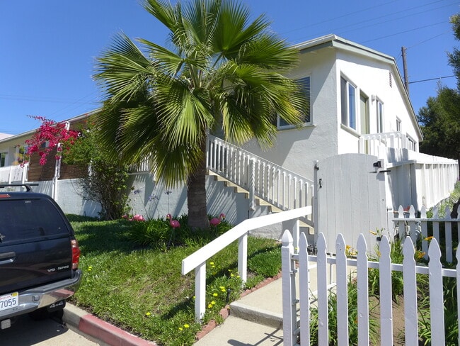 Primary Photo - 2802 Ingleside Dr