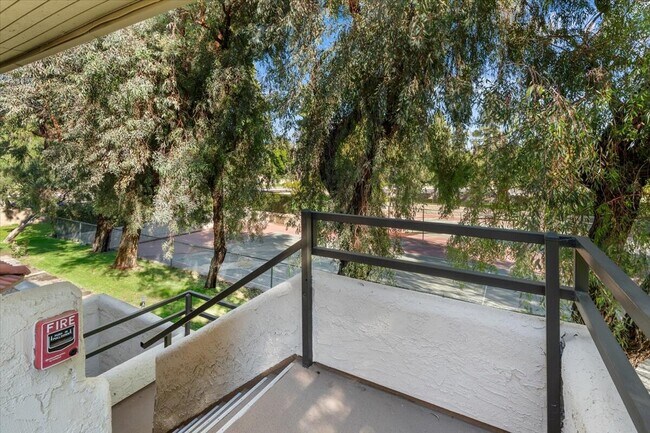 Building Photo - 2860 N Los Felices Rd