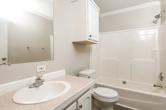 Building Photo - 109 Hillmont Ct