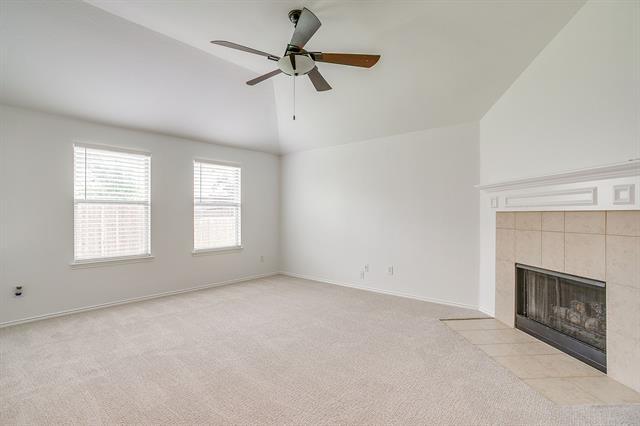 Building Photo - 15712 Landing Creek Ln