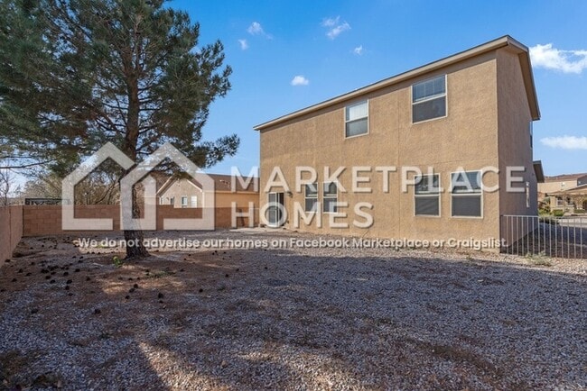 Building Photo - 620 Creekside Ave SW