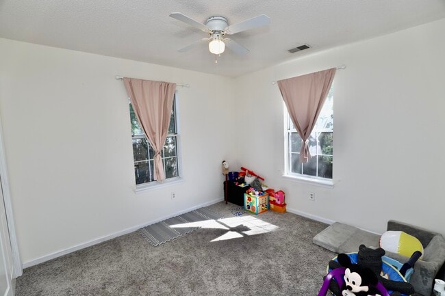 Building Photo - 21 N Trace Ct