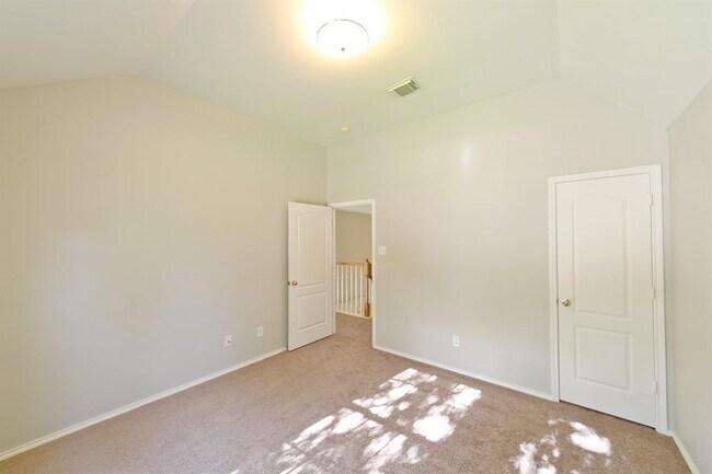 Building Photo - 407 Groveton Ridge Ln
