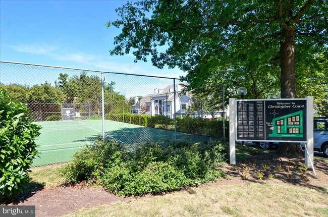 Building Photo - 9793 Hellingly Pl