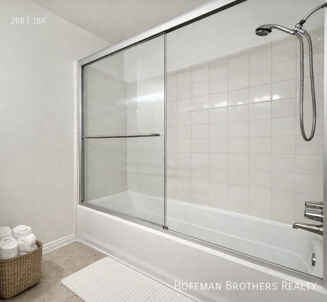 Building Photo - 4840 Van Noord Ave