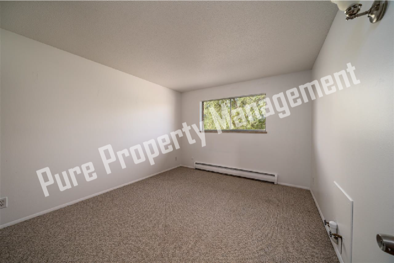 Building Photo - 580 Bookcliff Ave