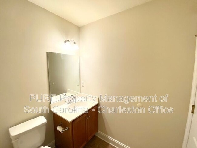 Building Photo - 229 Equinox Cir