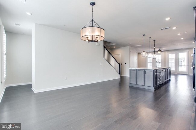 Building Photo - 7510 Sawyer Farm Wy