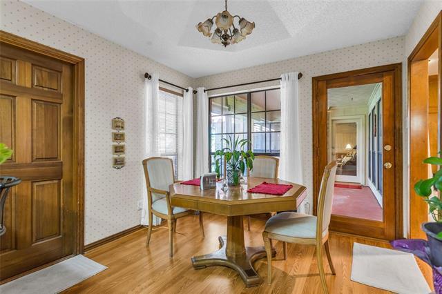 Building Photo - 1013 Canyon Ridge Dr