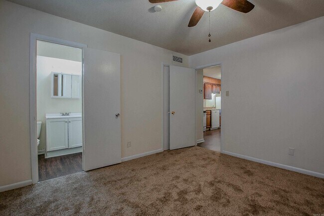 Building Photo - 201 N Polk St