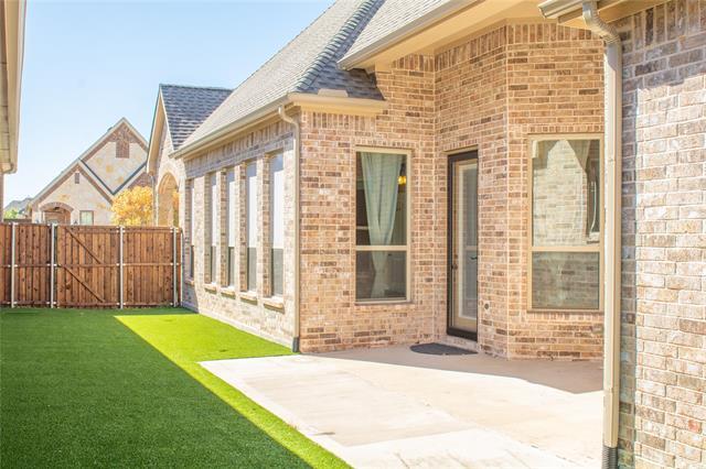 Building Photo - 638 Enfield Dr