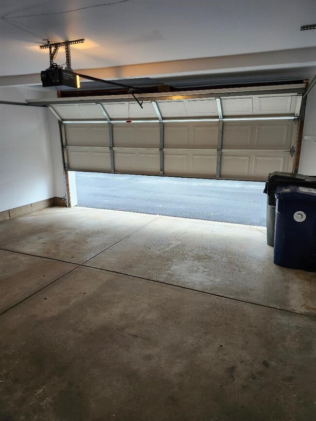 Building Photo - 2336 Dawson Ln