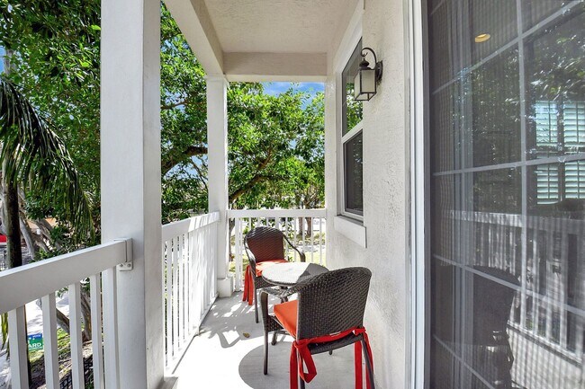 Building Photo - 122 SW 1st Ave