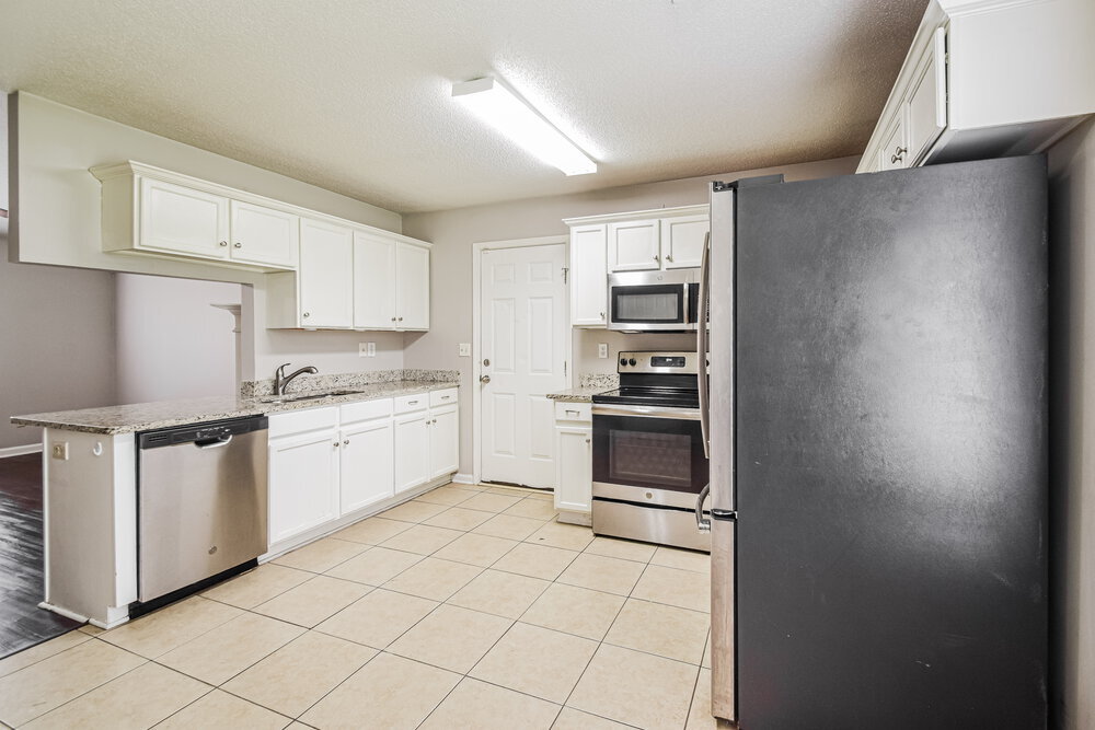 Building Photo - 4506 Shadow Hollow Dr