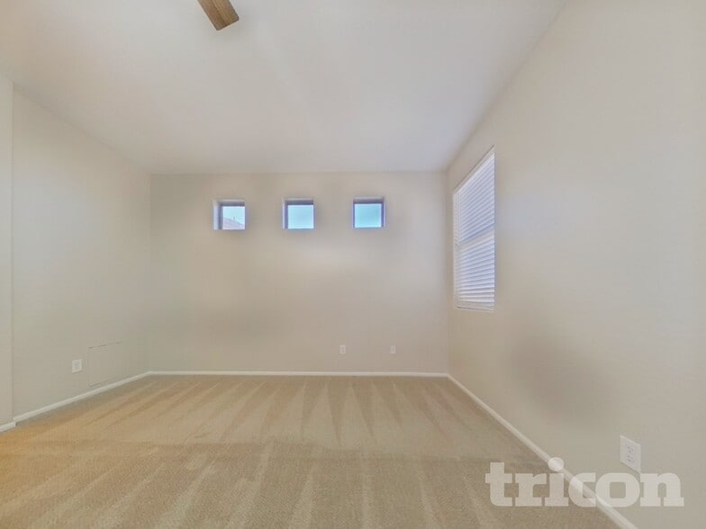 Building Photo - 25746 W Globe Ave